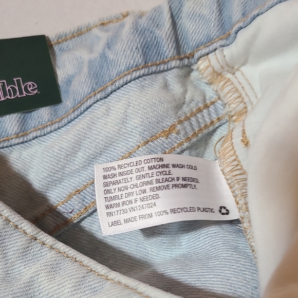 Wild Fable Women's Light Blue Distressed Jeans Relaxed Fit Size 0 30" Inseam NWT - Picture 3 of 10